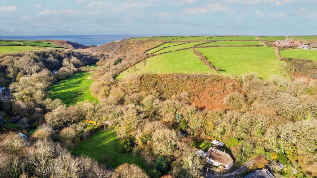 Property photo 3 of 27 Picture No. 04