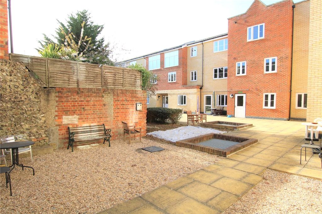 Property photo 1 of 10 Picture No. 04