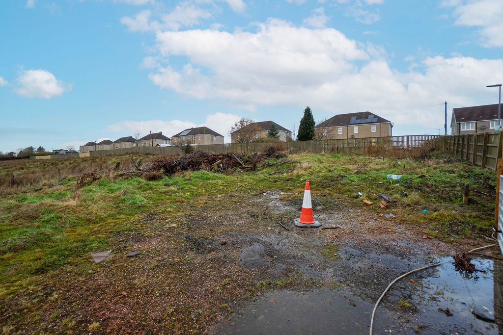 Property photo 2 of 12 1-