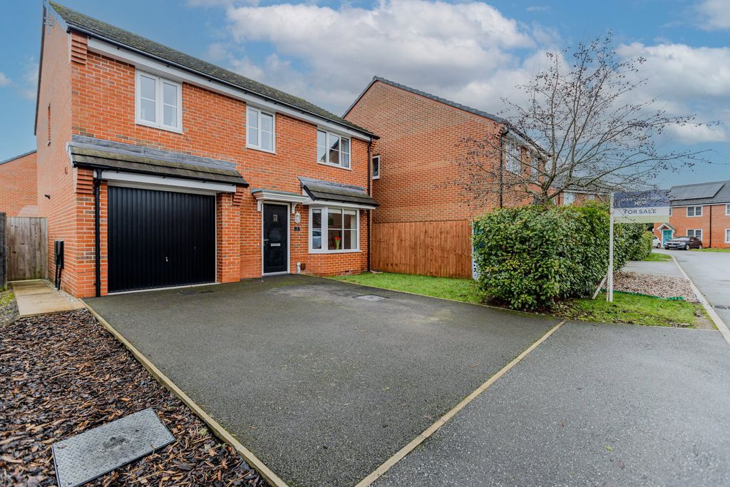 Property photo 2 of 26