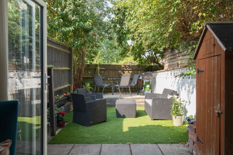 Property photo 3 of 16 Garden
