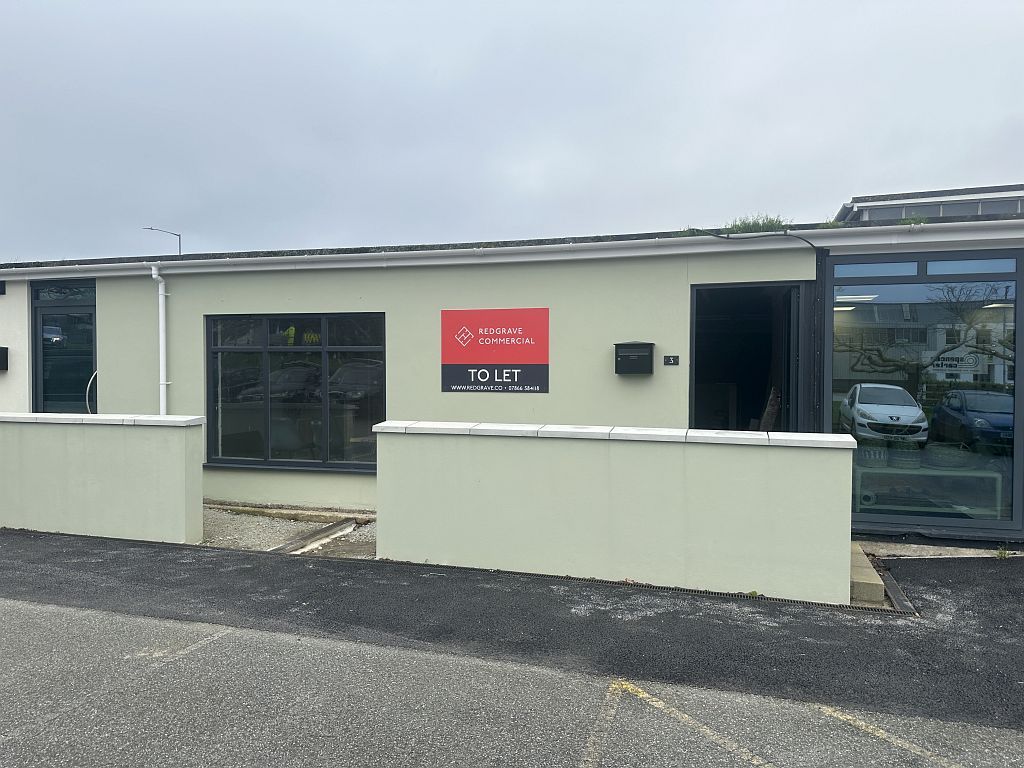 Property photo 2 of 9