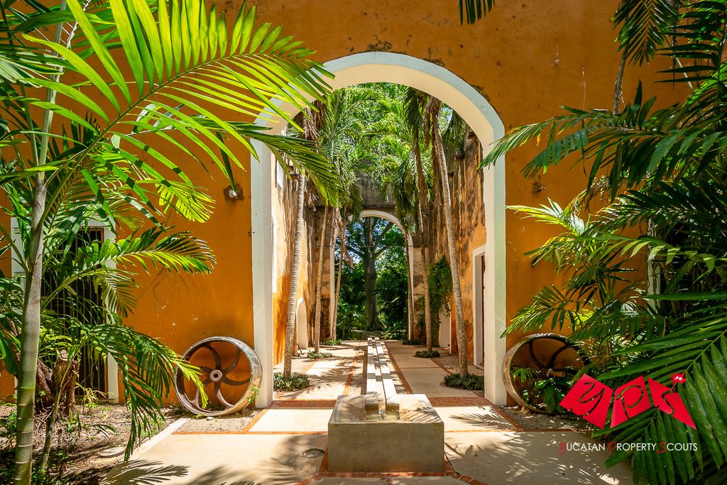 Property photo 2 of 49