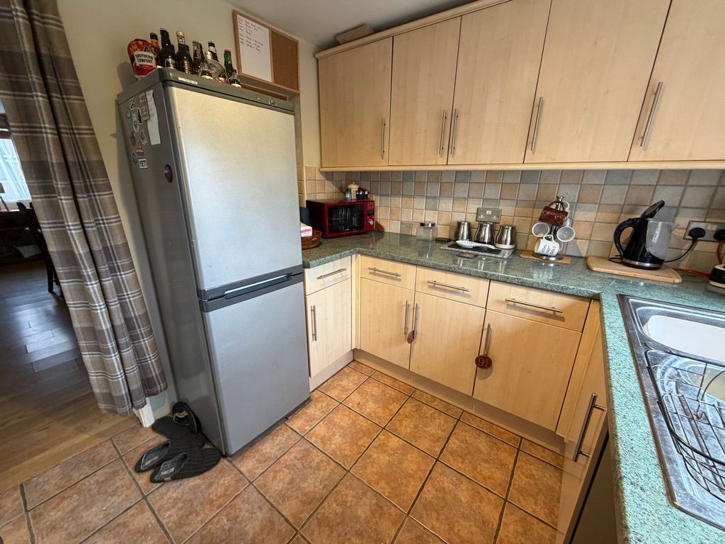 Property photo 3 of 12