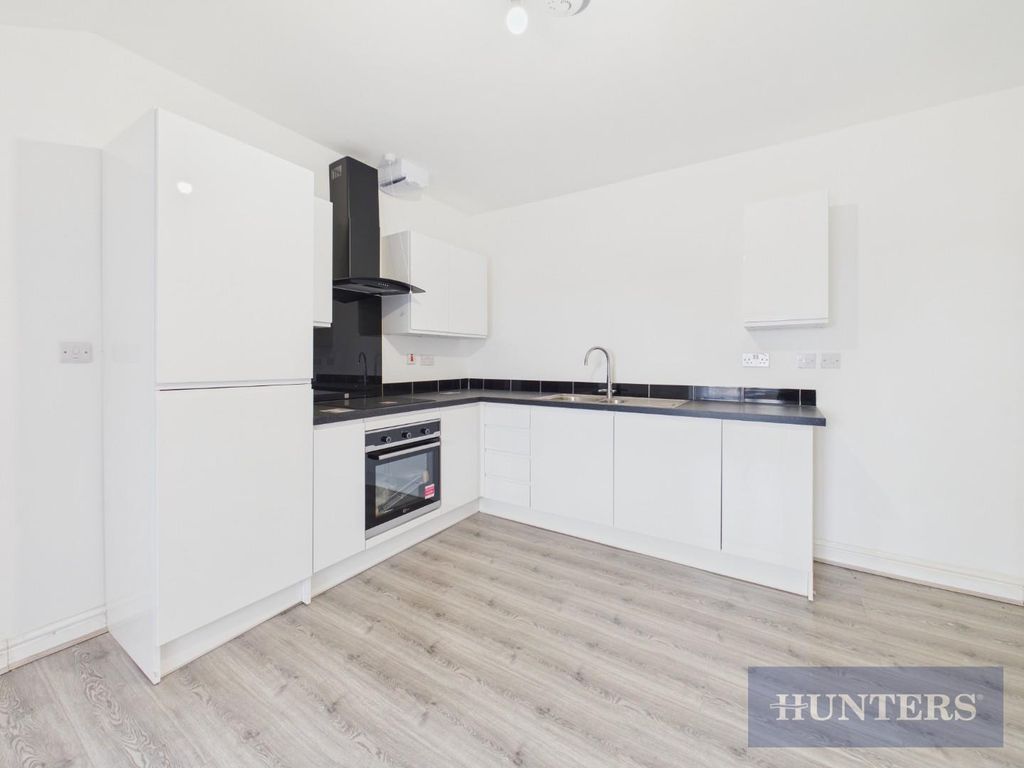 Property photo 2 of 10 Cam05316G0-Pr0360-Still003.Jpg