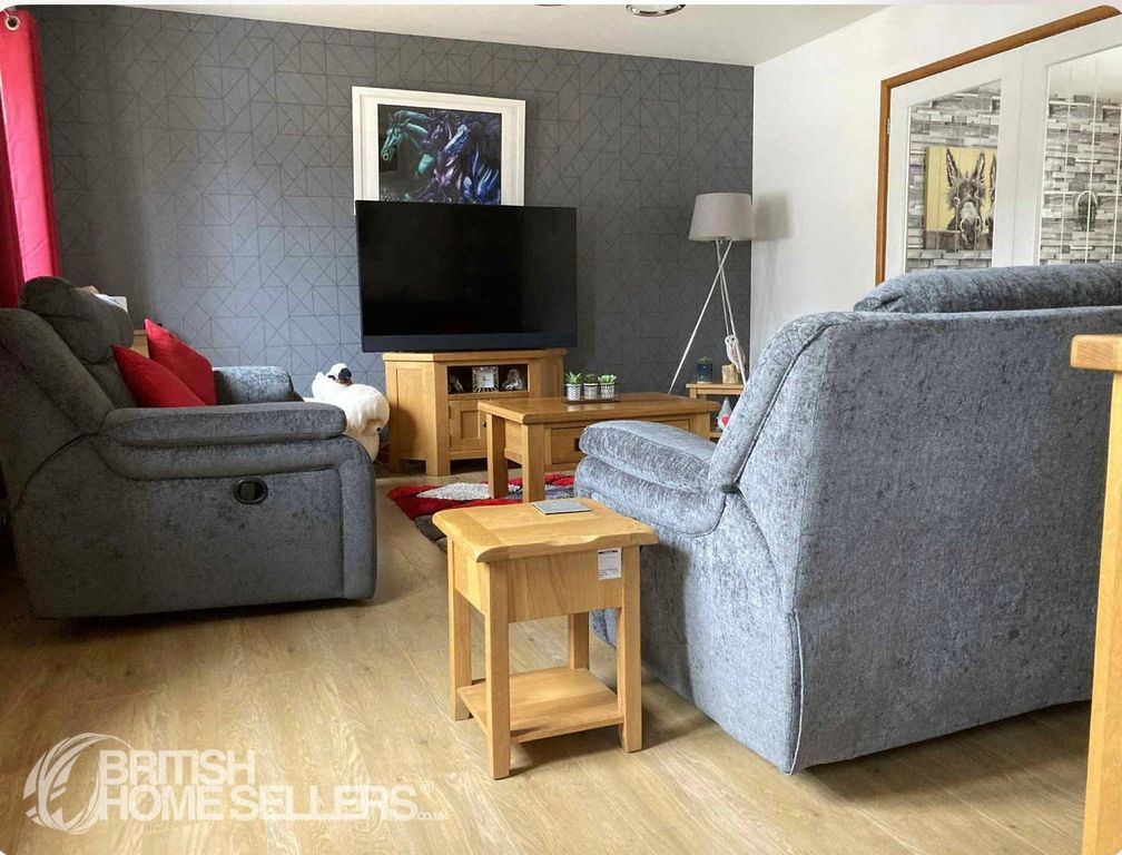 Property photo 3 of 42 3