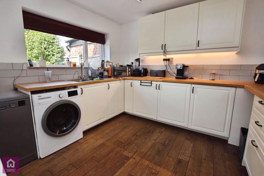 Property photo 3 of 13 Kitchen/Diner