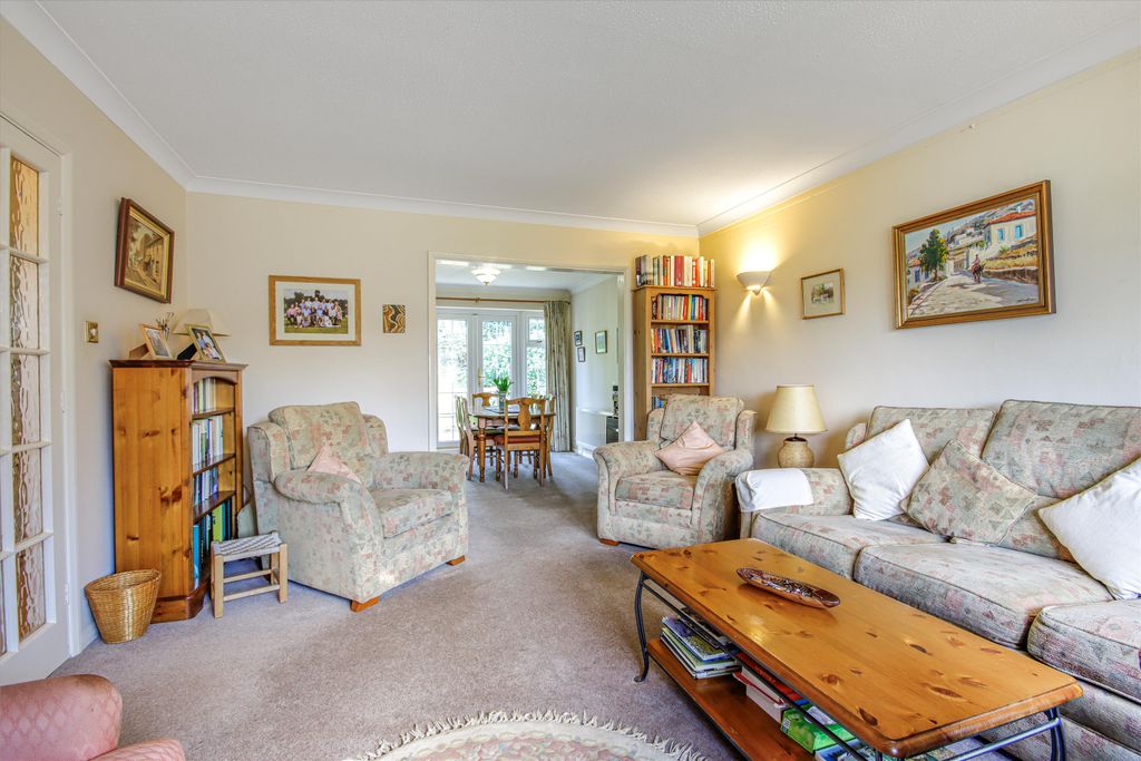 Property photo 2 of 16 Image
