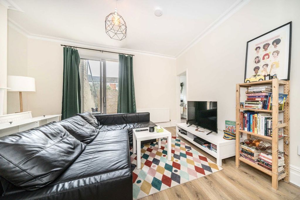 Property photo 2 of 6