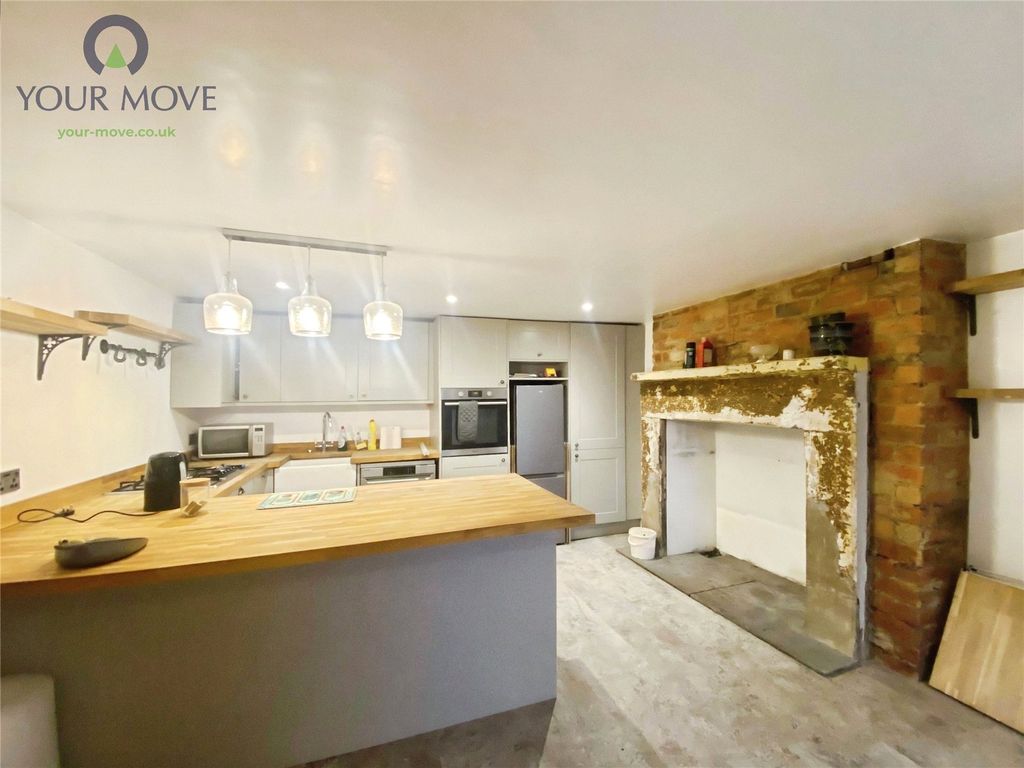 Property photo 3 of 12 Picture No. 12