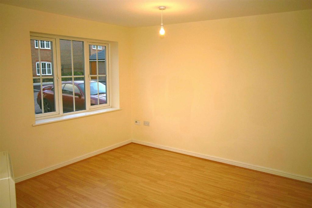 Property photo 2 of 6