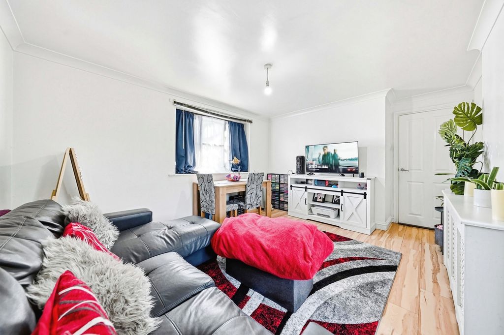 Property photo 3 of 14 Pbox-Img.Jpg