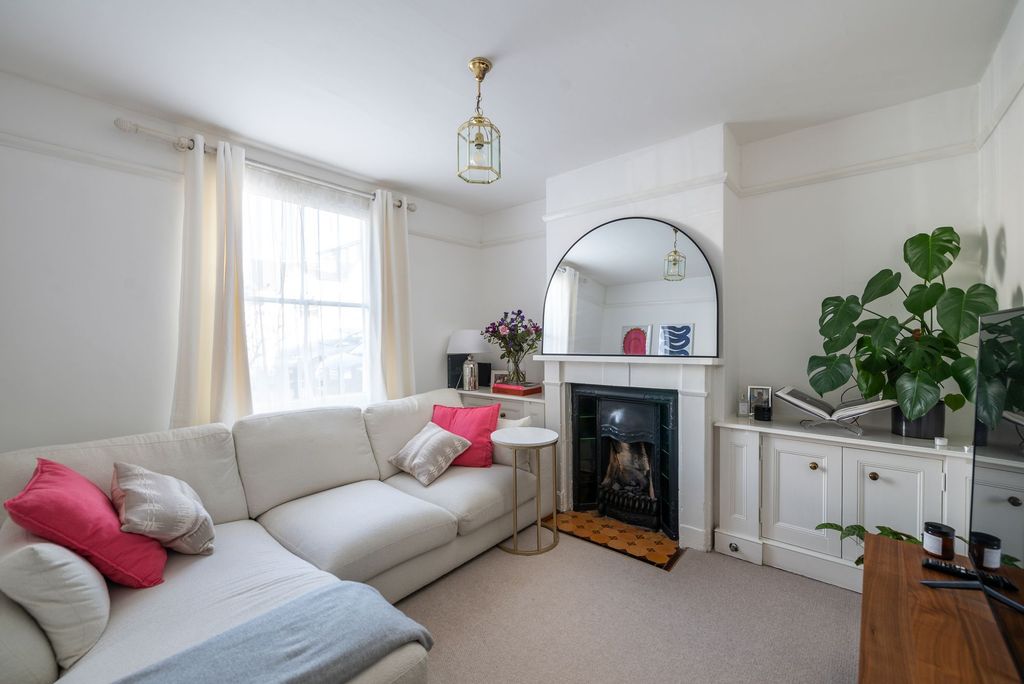 Property photo 2 of 15