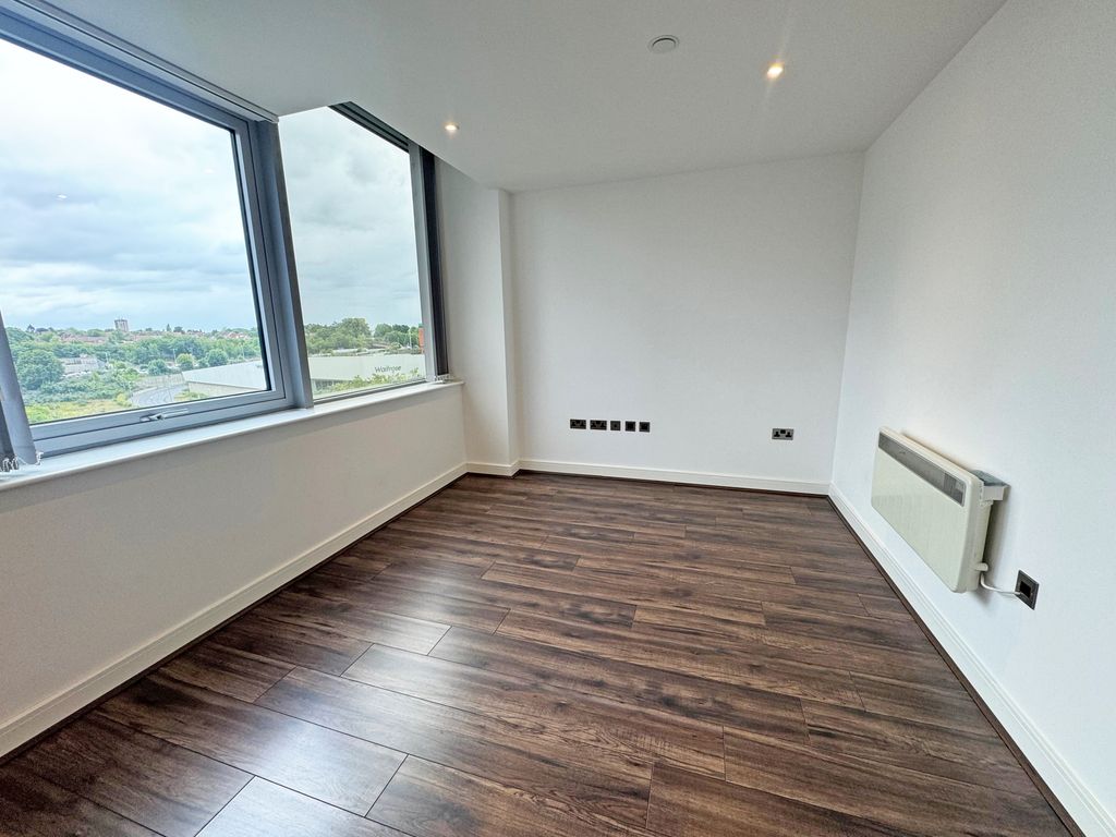 Property photo 1 of 12 Lounge Area 2