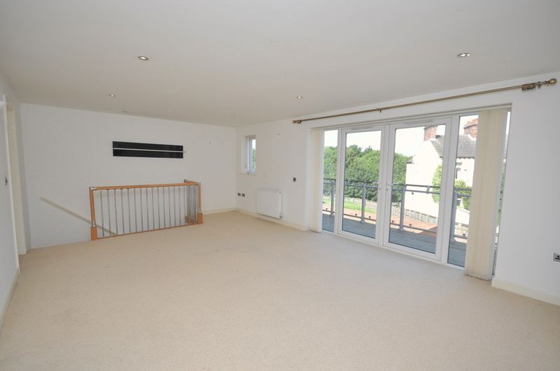 Property photo 2 of 16 Photo 2