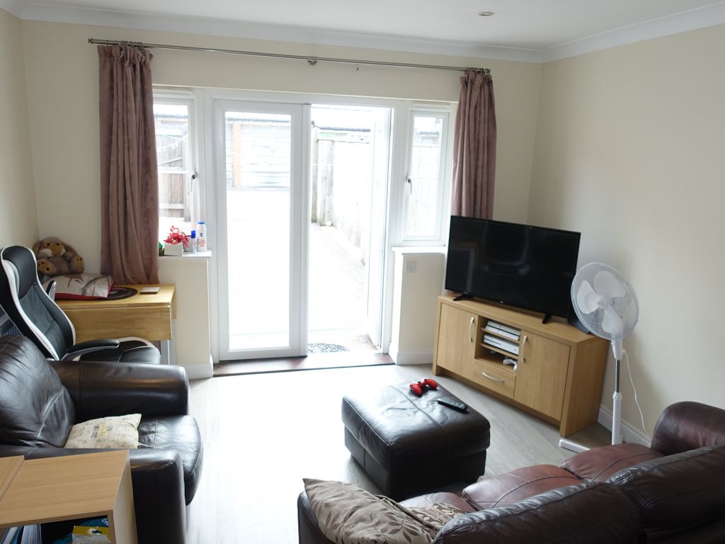 Property photo 2 of 7