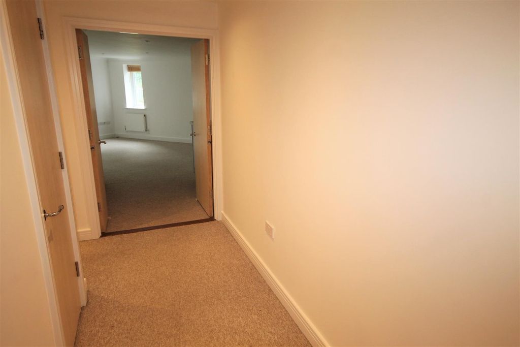 Property photo 2 of 13 Img_9049.Jpg