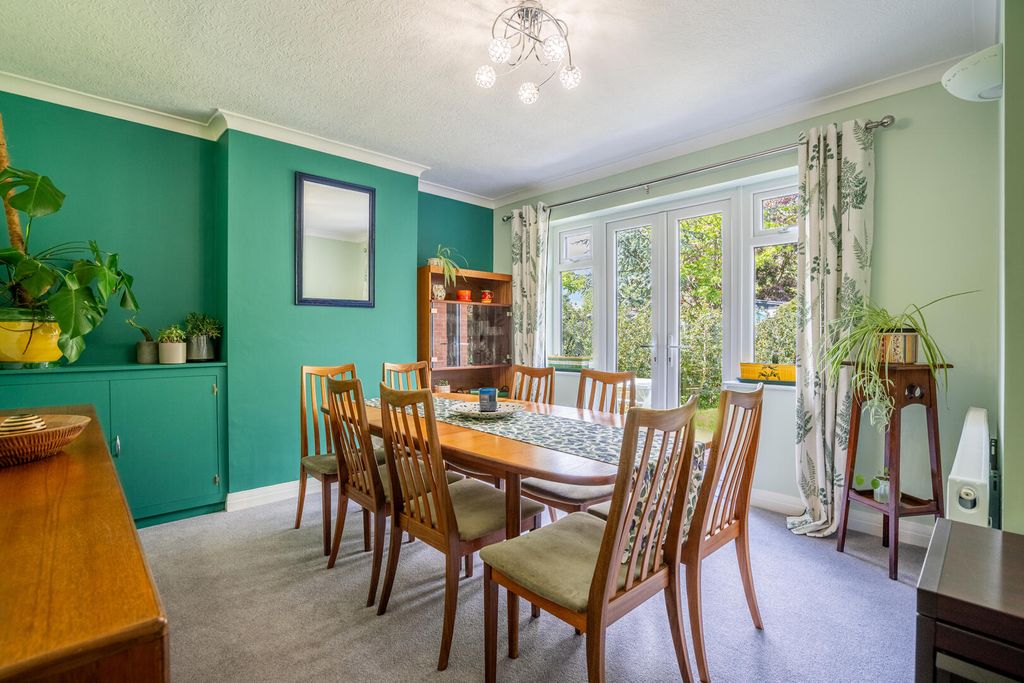 Property photo 3 of 18 Dining Room