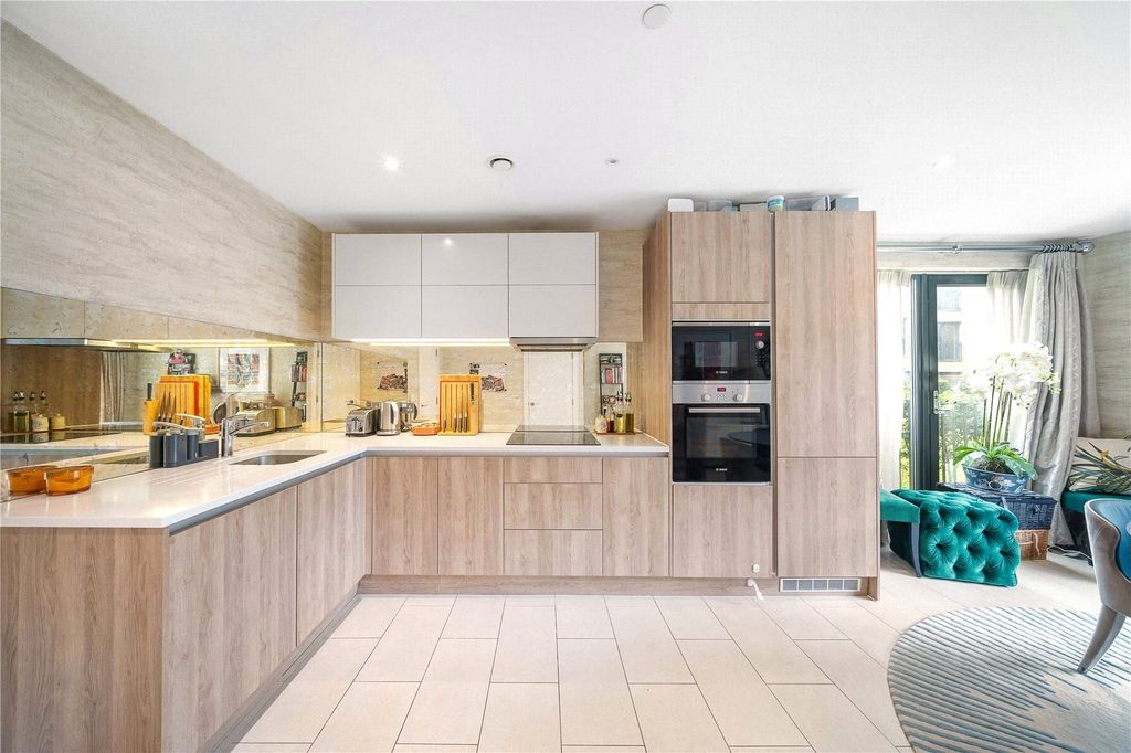 Property photo 2 of 17 Picture No. 08