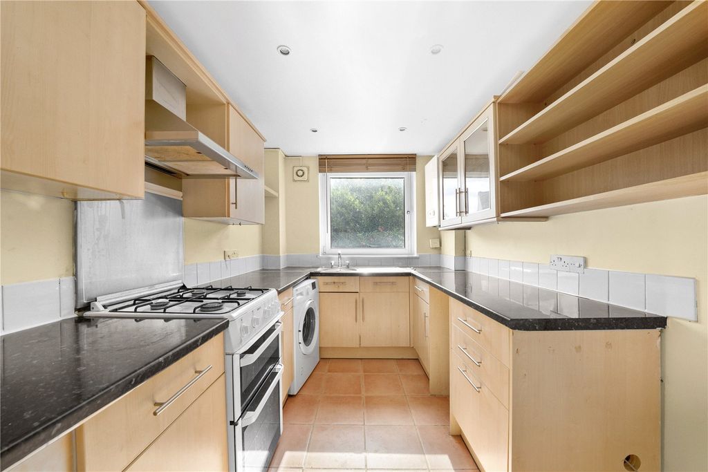 Property photo 3 of 14 Picture No. 01