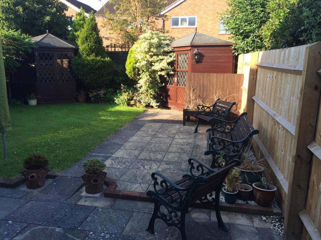 Property photo 3 of 24 Garden