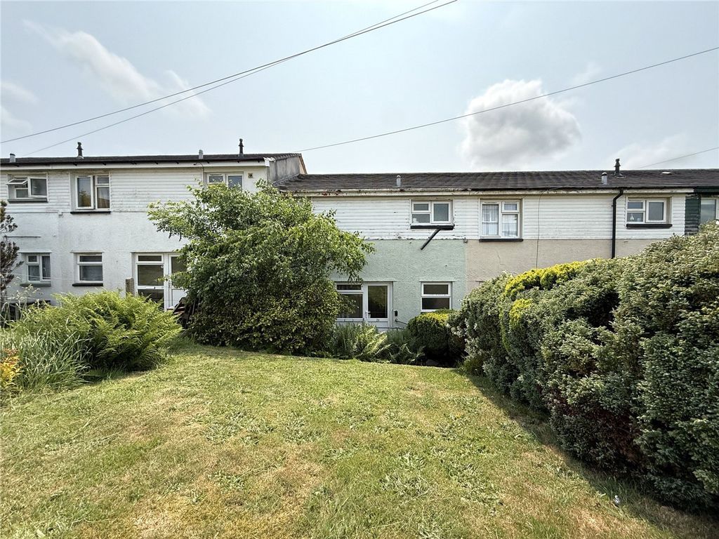 Property photo 3 of 14 Outside