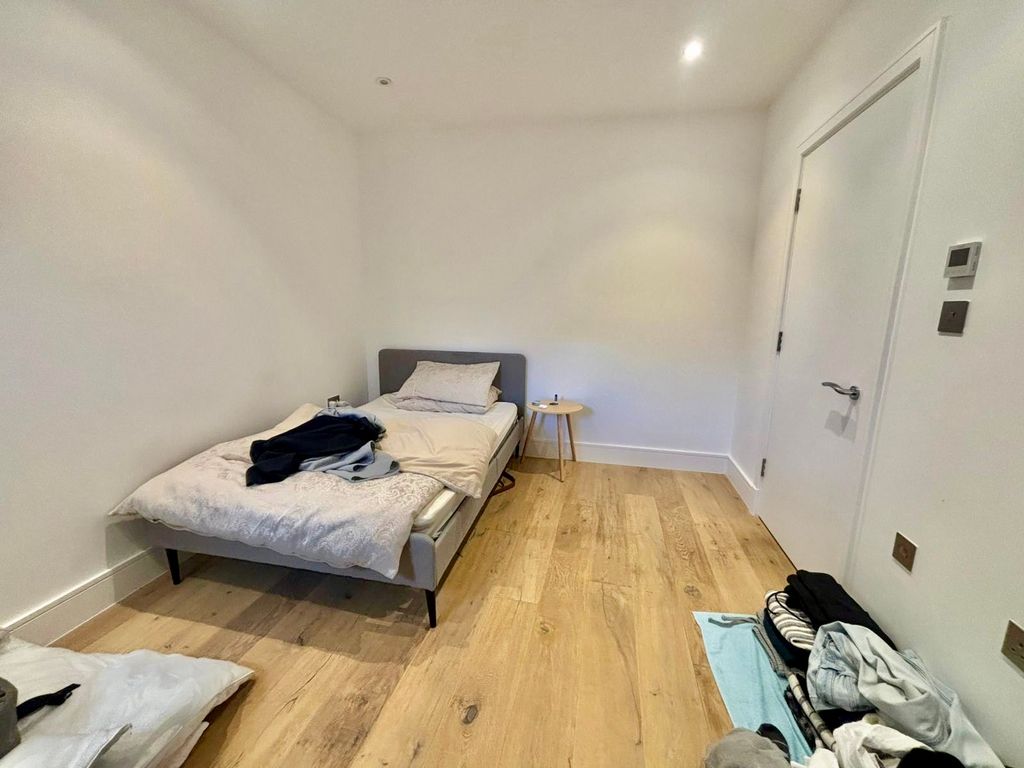 Property photo 3 of 7 Image