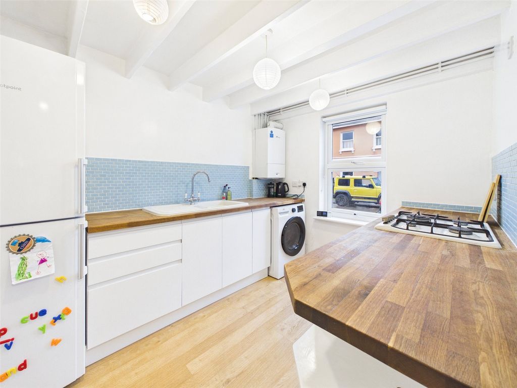 Property photo 2 of 13 Picture No. 03