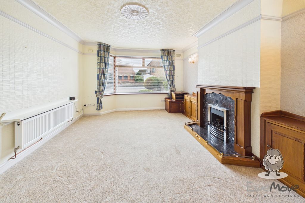 Property photo 2 of 17 5