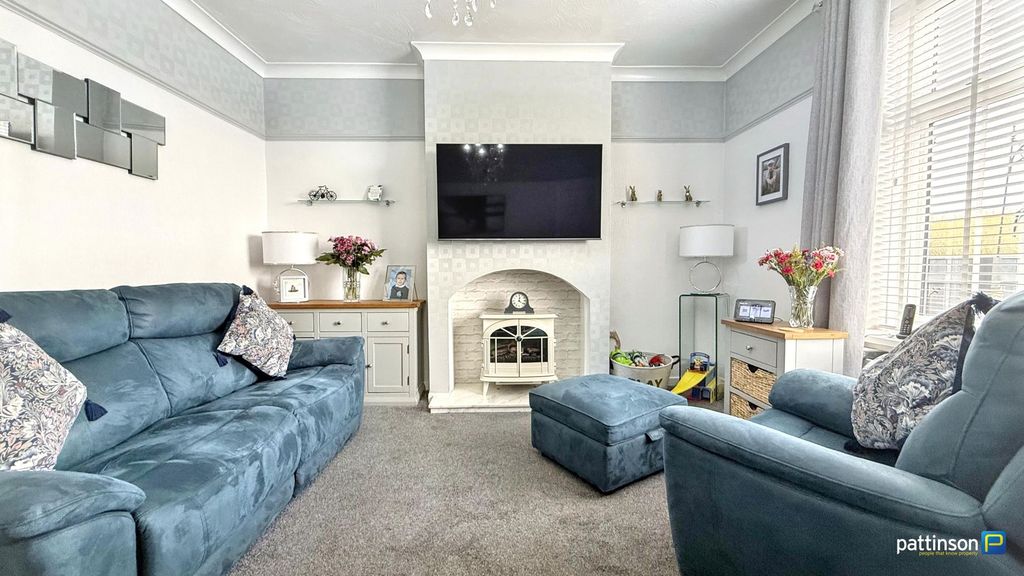 Property photo 2 of 29