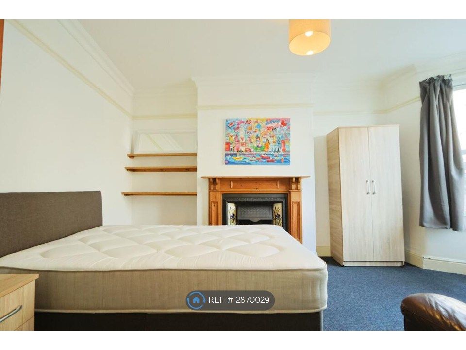 Property photo 2 of 10 Room 1