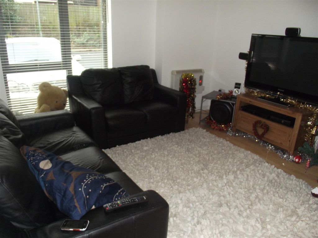 Property photo 3 of 5