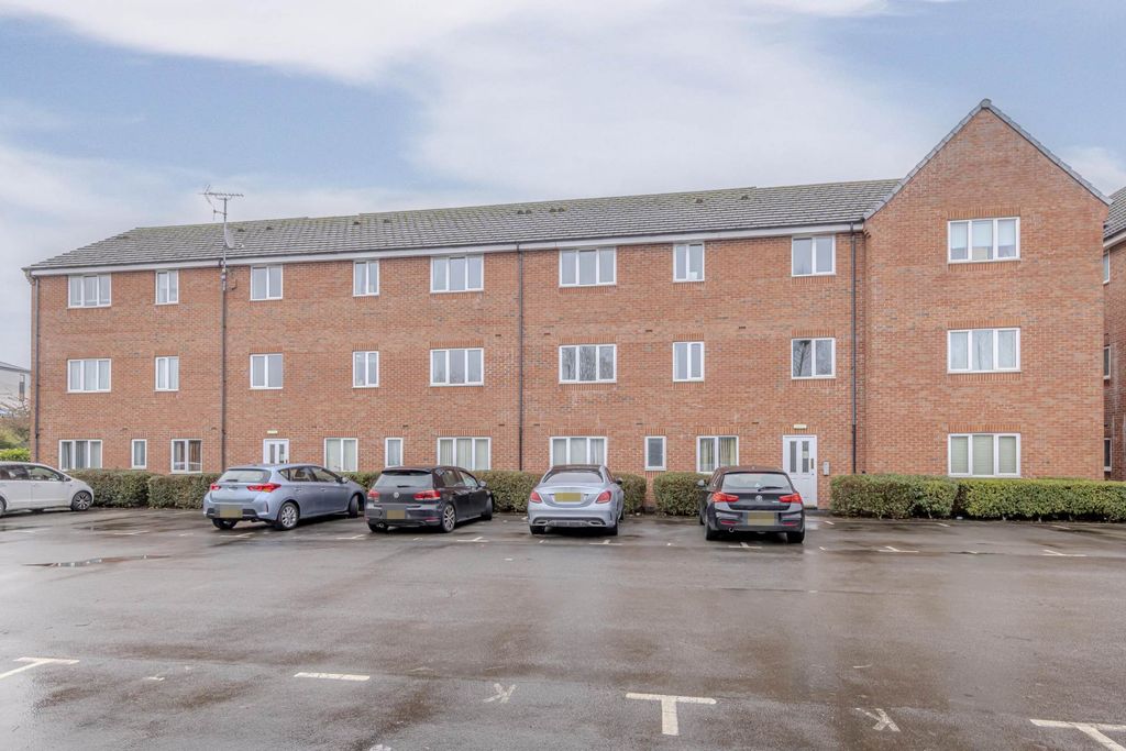 Property photo 2 of 11