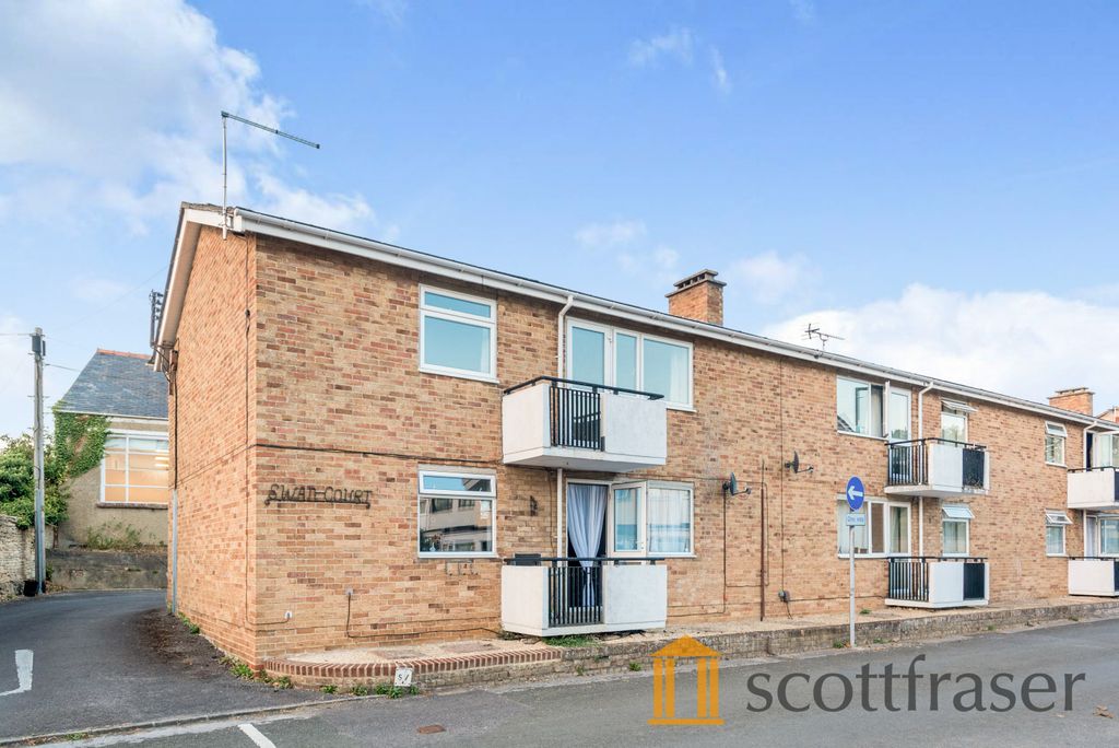 Property photo 1 of 10 1 External
