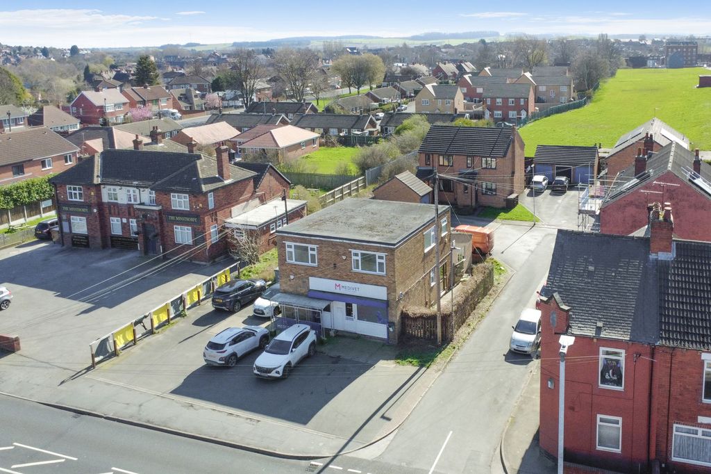 Property photo 2 of 25 28 &amp; 28A  Minsthorpe Lane, South Elmsall, Pontefract Wf9 2Ny