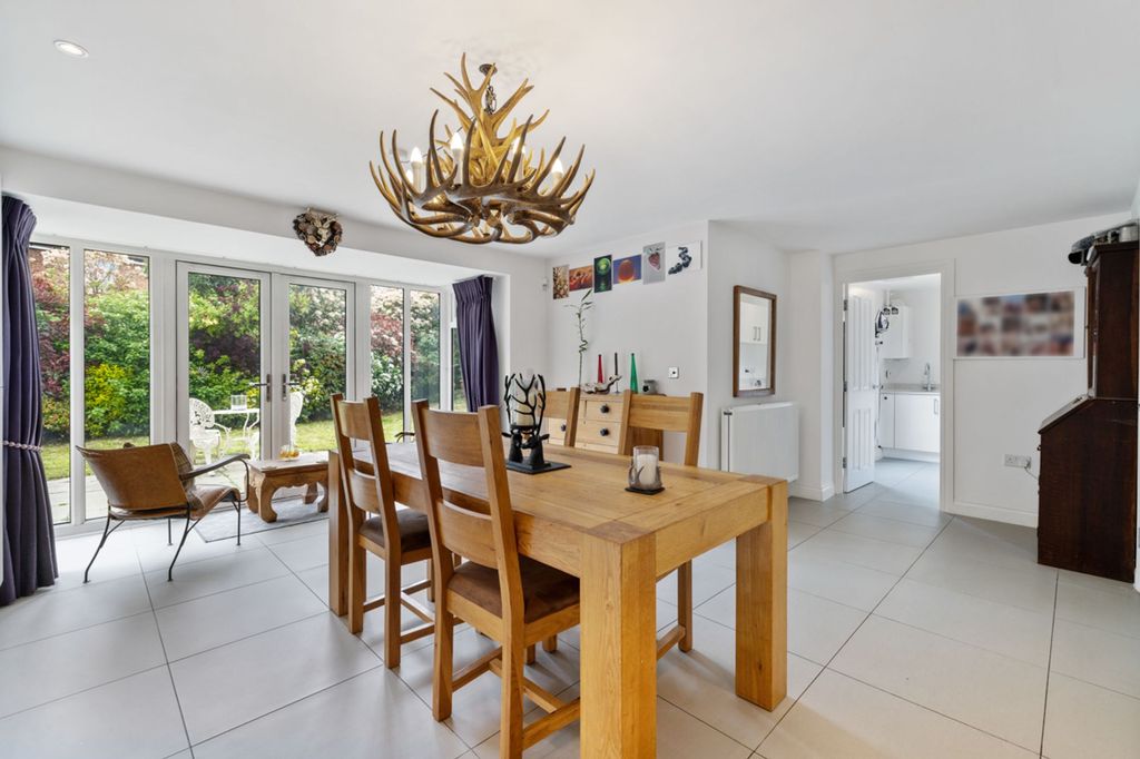 Additional image 6 of 4 bed detached house for saleLeachman Way, Petersfield GU31