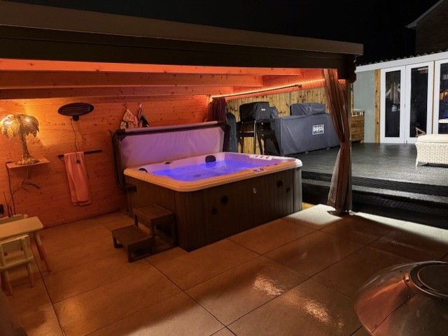 Property photo 2 of 20 Evening Covered Area