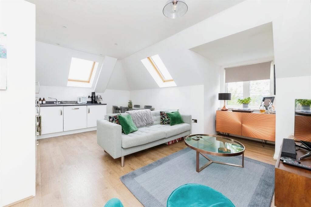 Property photo 3 of 12 Balcony