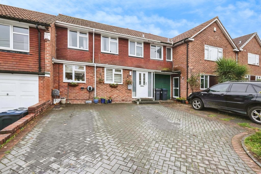 Property photo 1 of 17 Front