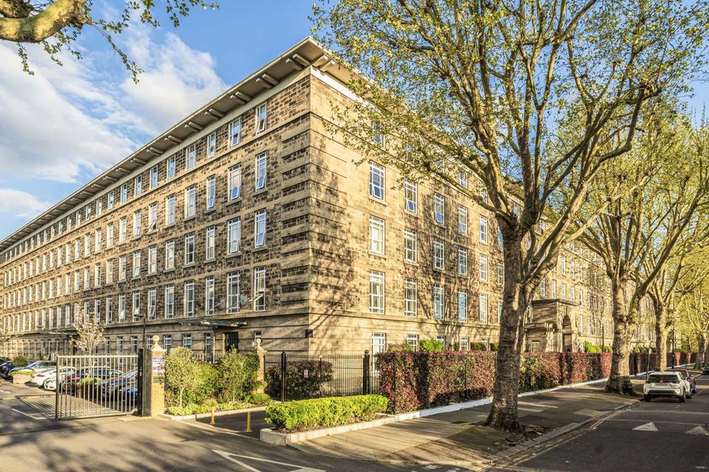 Property photo 1 of 4