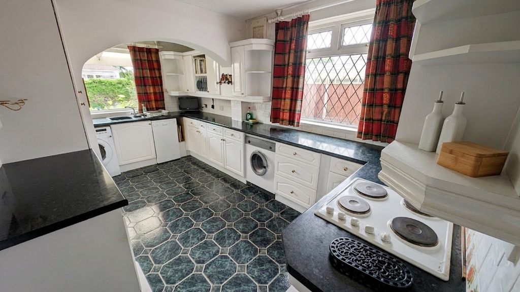 Property photo 2 of 17 Pbox-Img.Jpg