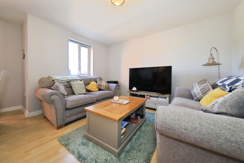 Property photo 3 of 17 Photo