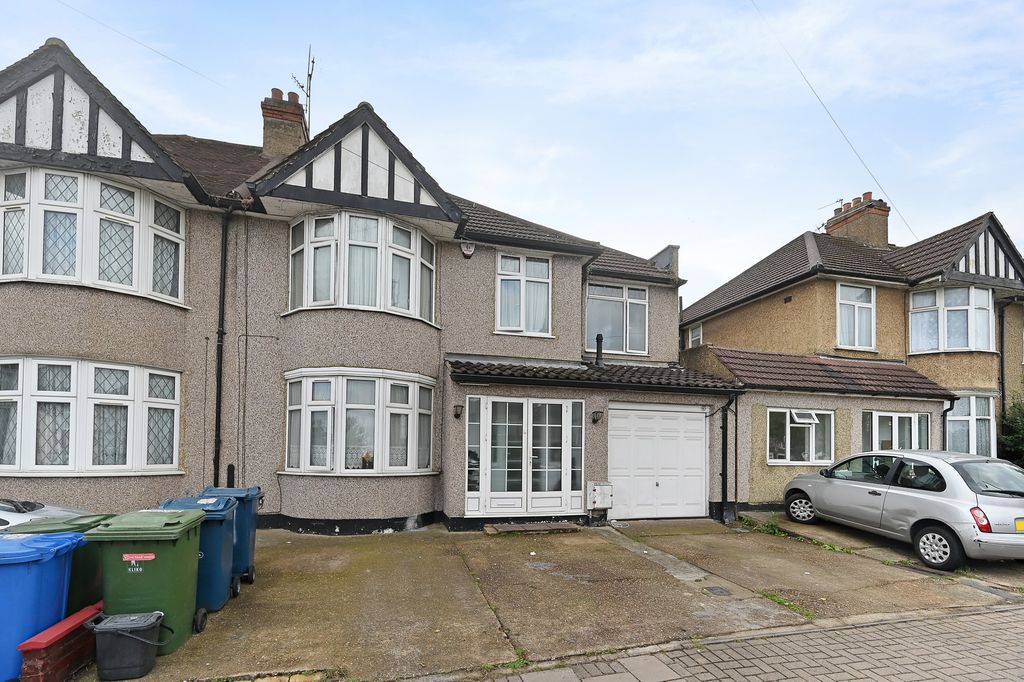 Property photo 1 of 12 7