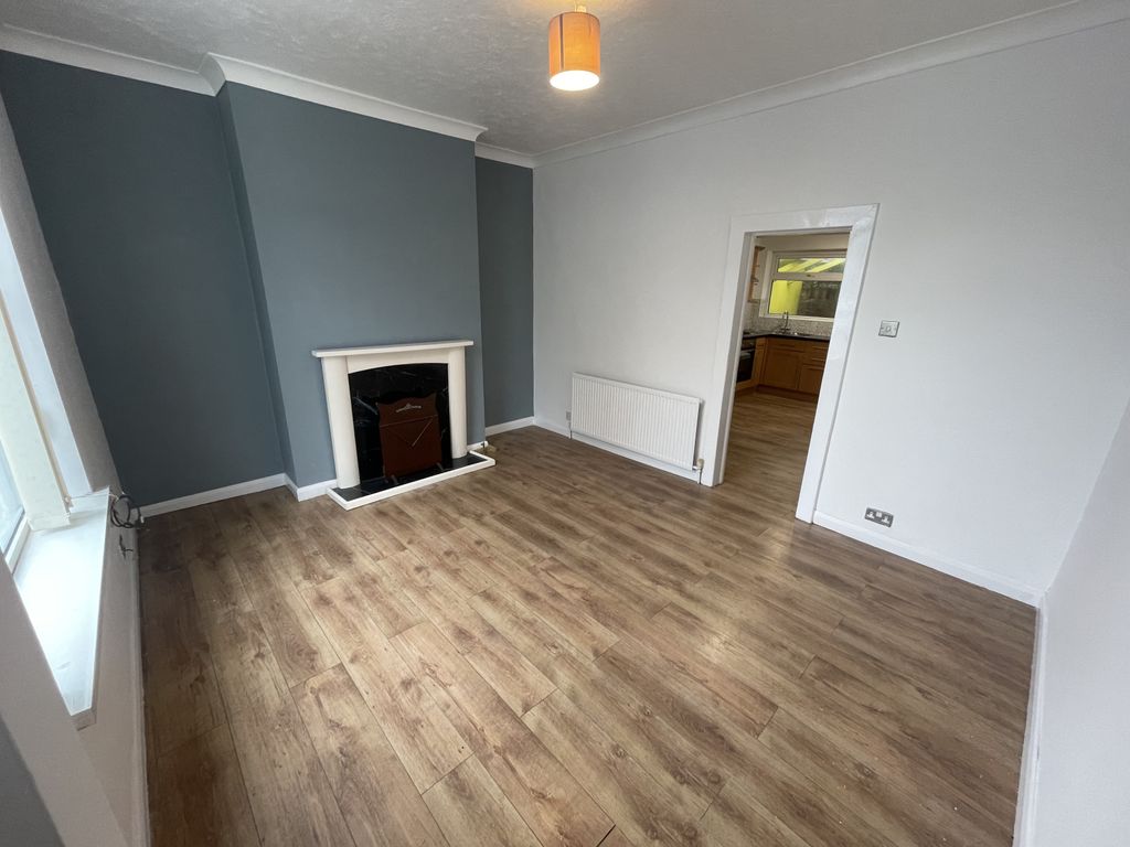Property photo 1 of 13 2 Bed Terraced House For Rent