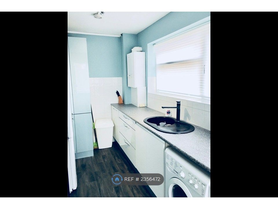 Property photo 2 of 8 Well Appointed Kitchen