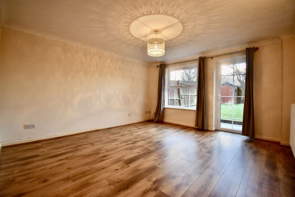 Property photo 2 of 9 Dsc_0144