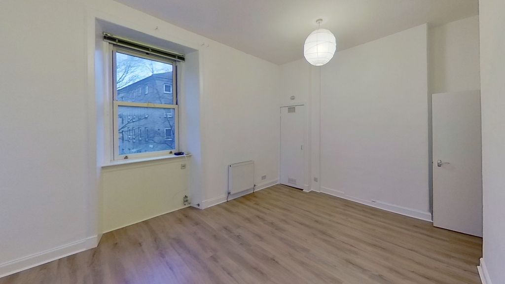 Property photo 2 of 8 Photo 2