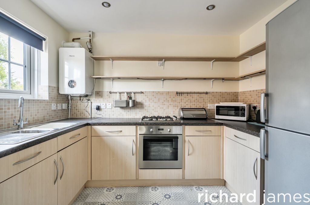 Property photo 2 of 14 d11E19139Cb947058c60904258ee72A5