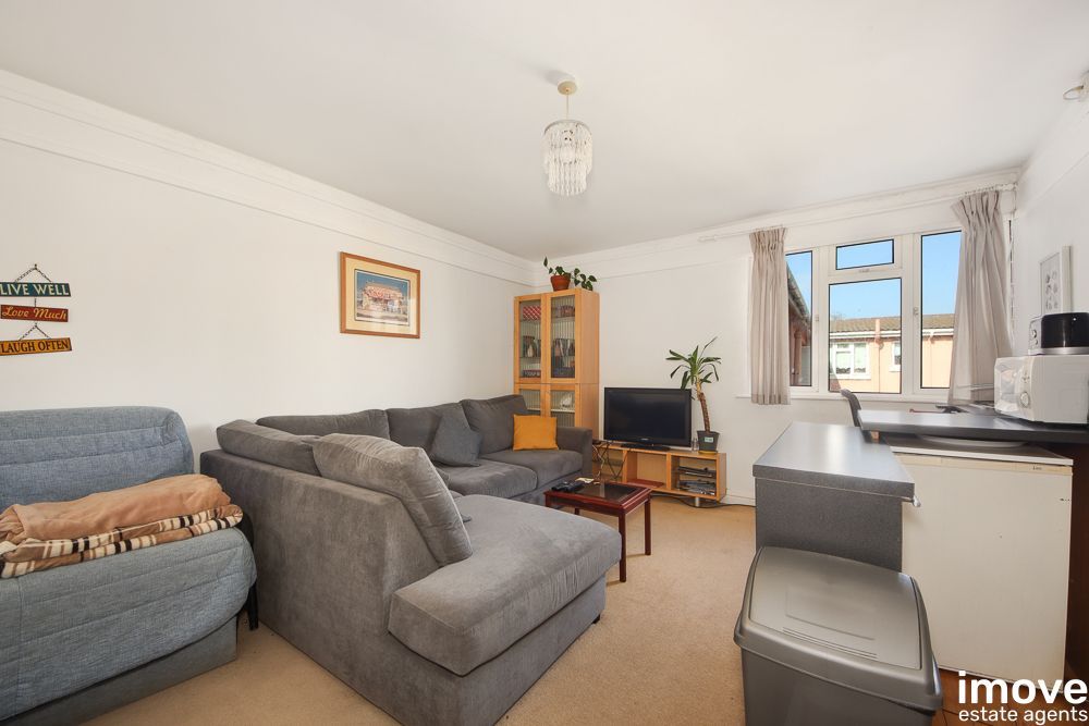 Property photo 2 of 6