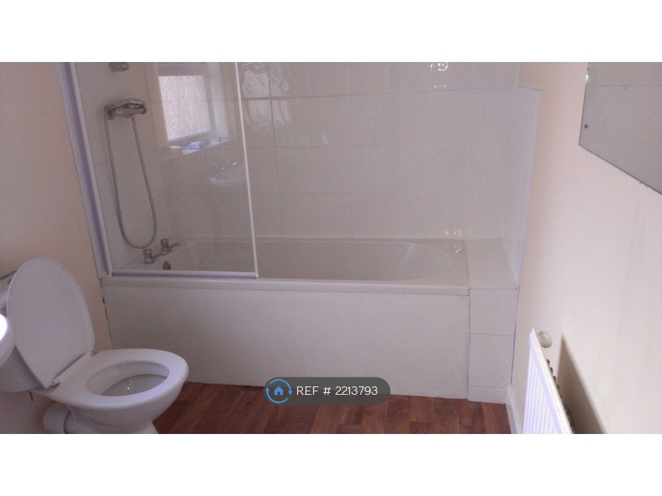 Property photo 3 of 5 Bathroom